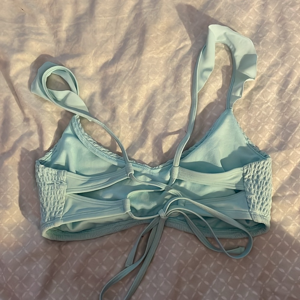 blue hollister bikini top and bottom - Picture 2 of 6